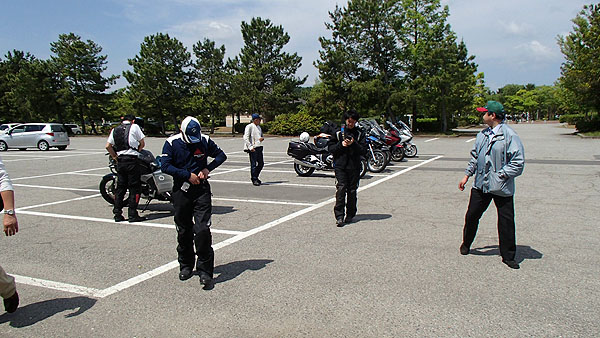 見附島の駐車場